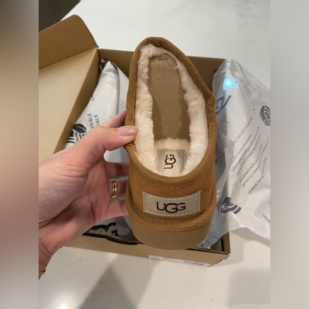 Brand new Ugg slip ons - size 8